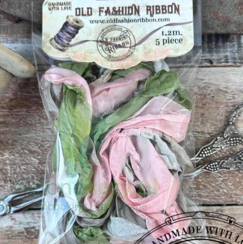 Old-Fashion-Ribbons-5-sztuk--LOVELY-MEMORIES.png