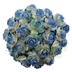 Kwiatki W.O.C. róże open rose dwutonowe kremowo-niebieskie 10mm zestaw 50szt